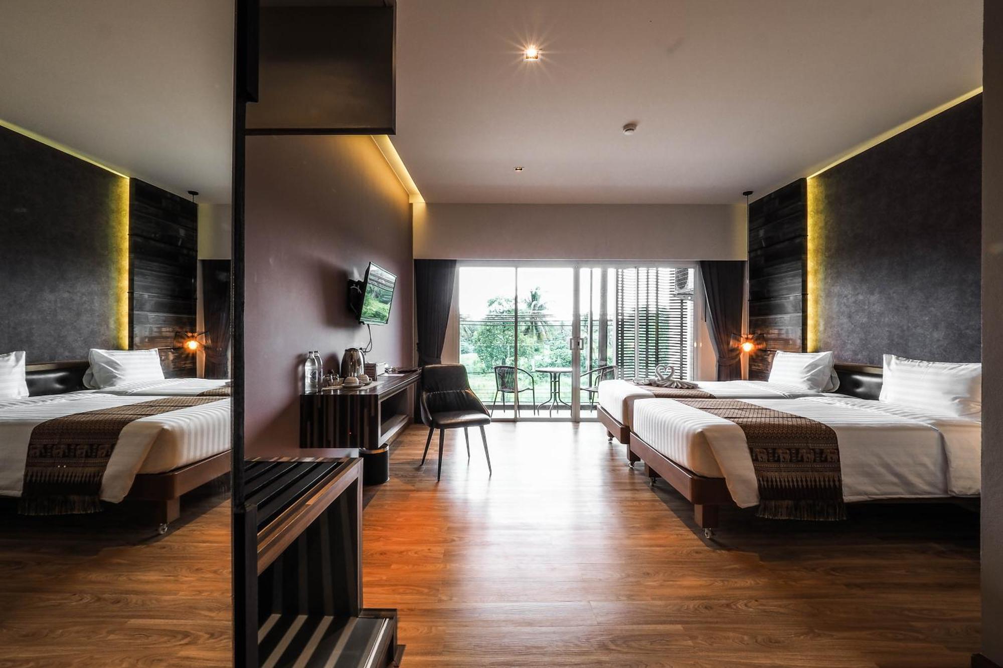The Glory Gold Hotell Khao Lak Exteriör bild