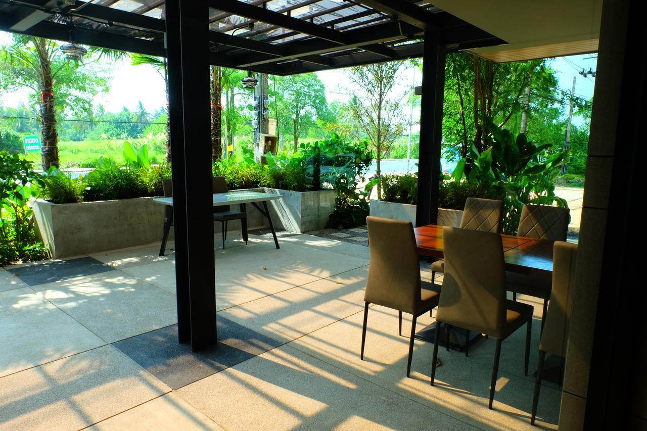 The Glory Gold Hotell Khao Lak Exteriör bild