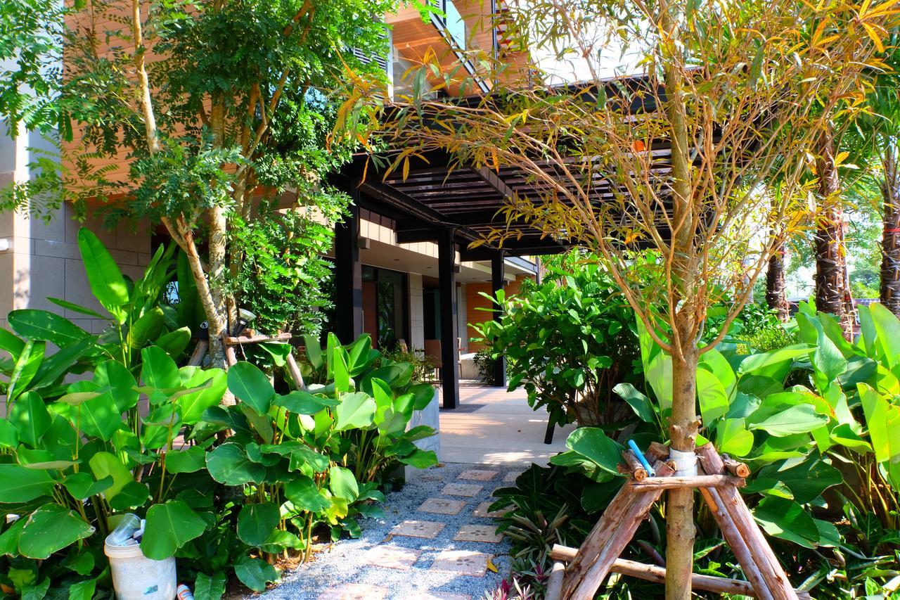 The Glory Gold Hotell Khao Lak Exteriör bild