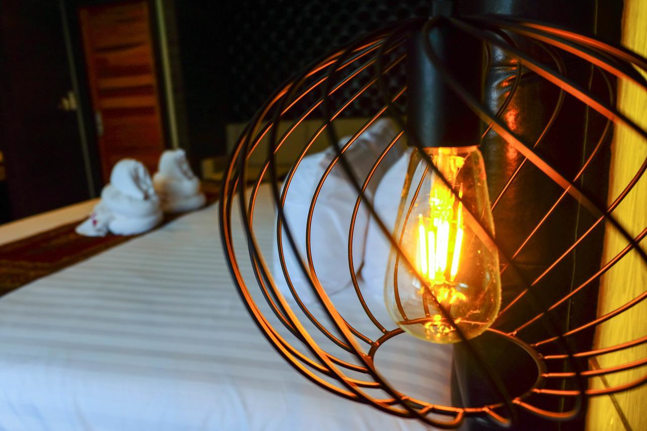 The Glory Gold Hotell Khao Lak Exteriör bild